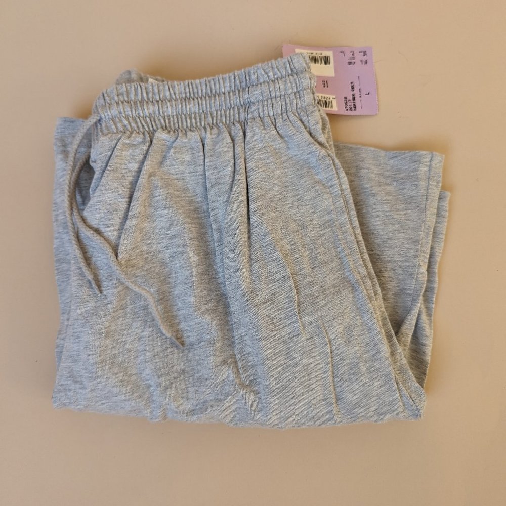 Nordstrom 2529 Basics Heather Grey Short